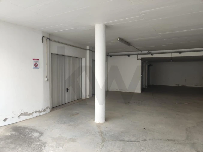 Garagem para Venda em Luz Foto 7