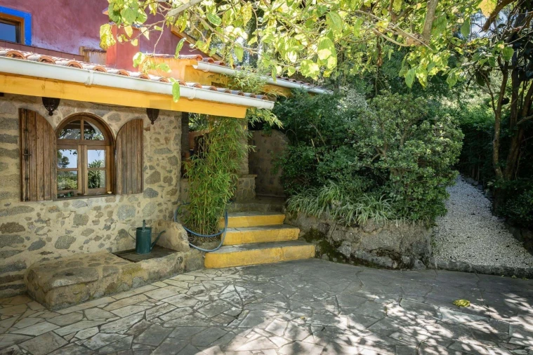 Quinta T3 para Venda em Monchique Foto 12