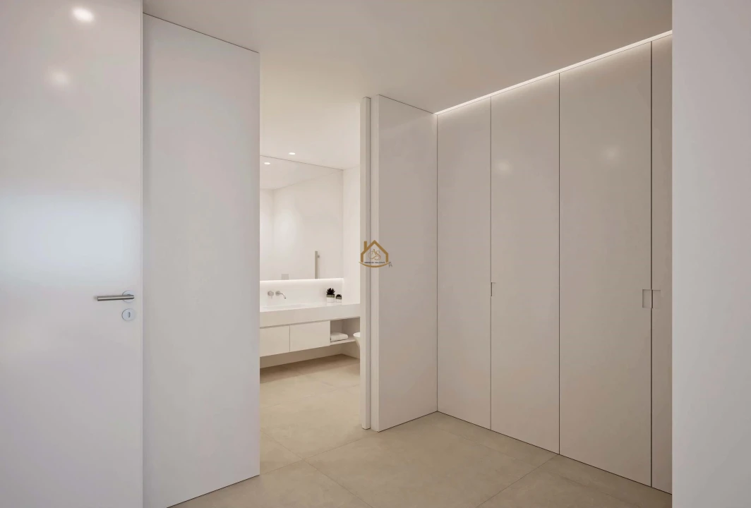 Moradia T4 para Venda em Lagos (São Sebastião e Santa Maria) Foto 16