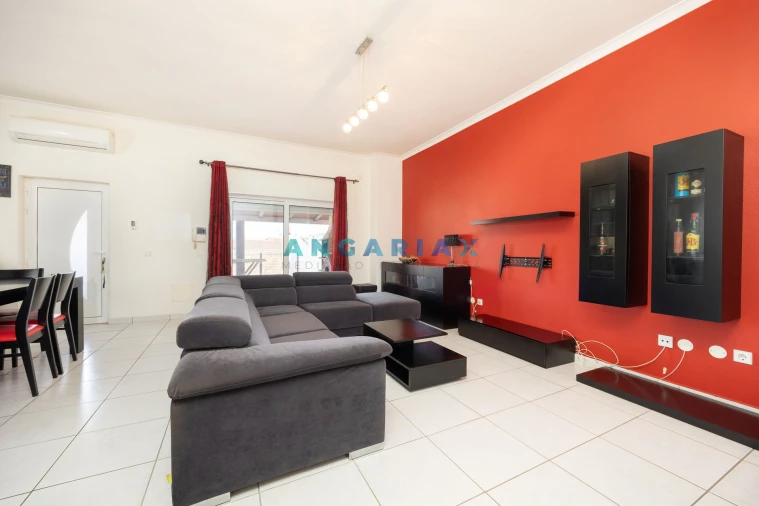 Apartamento T3 para Venda em Valado dos Frades Foto 2