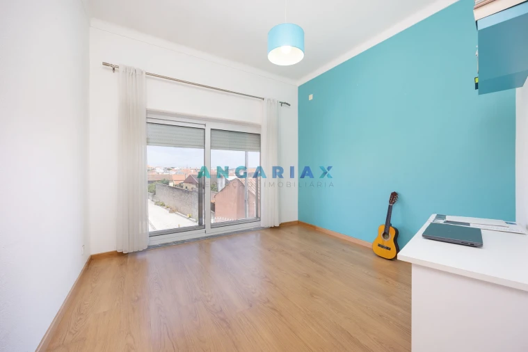 Apartamento T3 para Venda em Valado dos Frades Foto 10