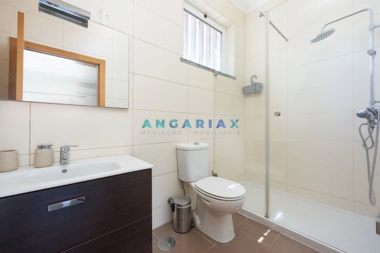 Apartamento T3 para Venda em Valado dos Frades Foto 15