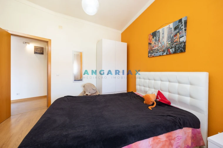 Apartamento T3 para Venda em Valado dos Frades Foto 24