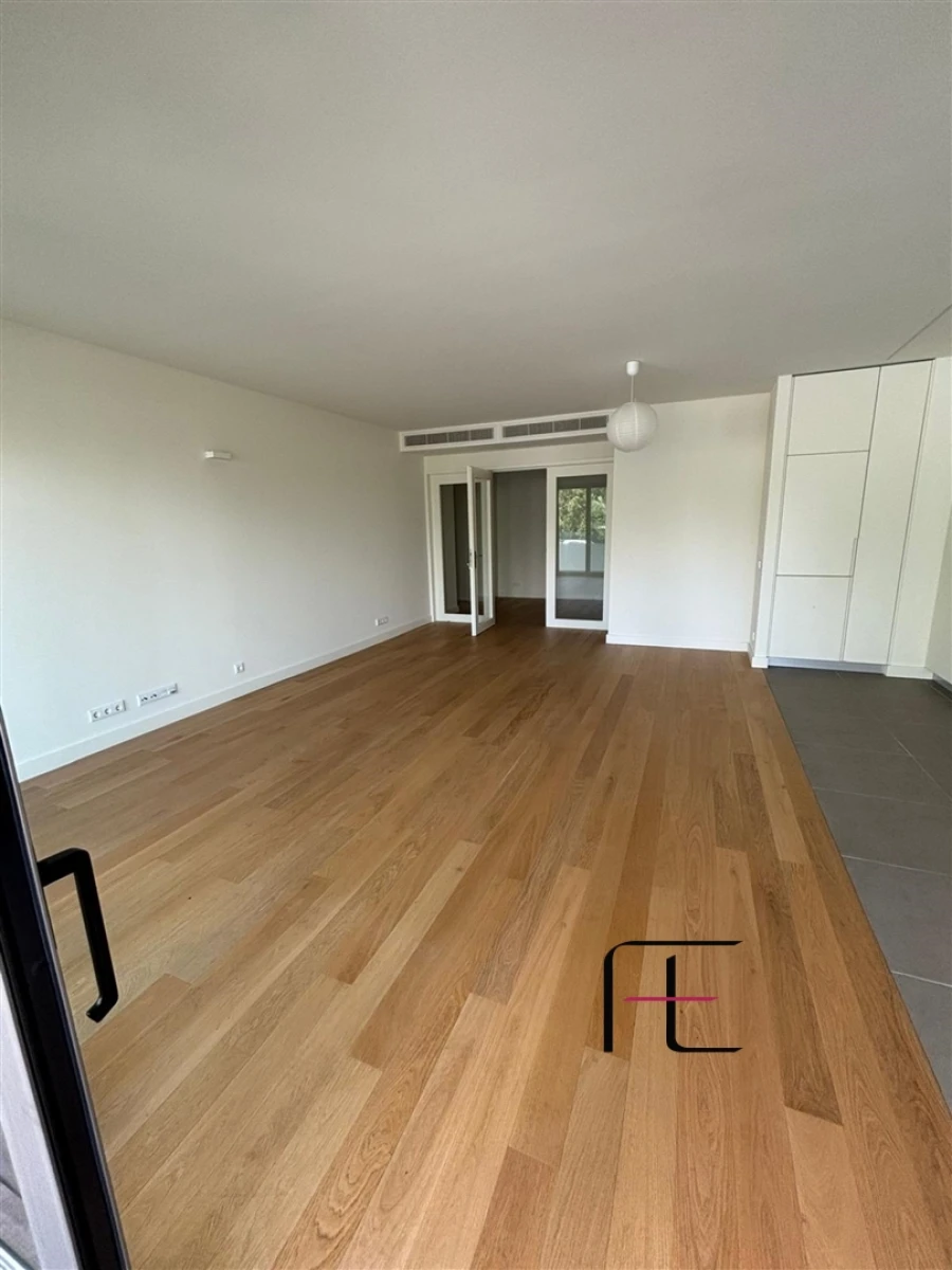 Apartamento T2 para Arrendamento em Canidelo Foto 6
