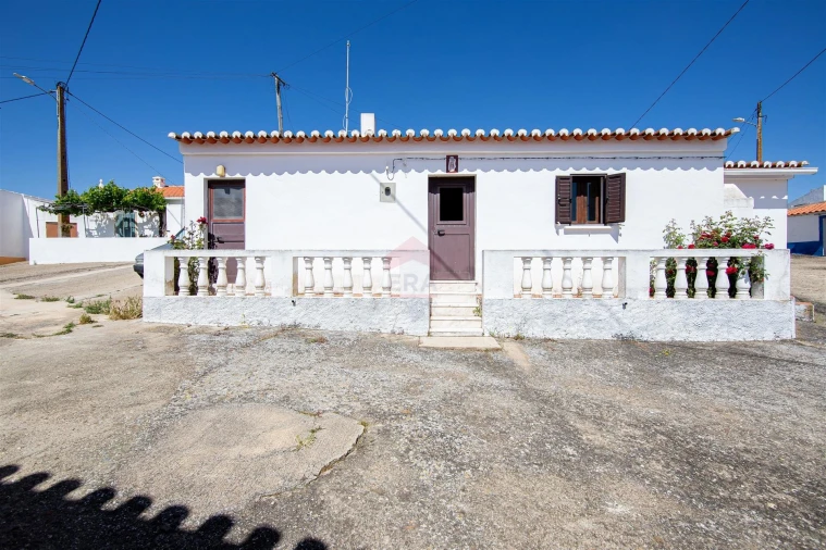 Moradia T2 para Venda em Espirito Santo Foto 3