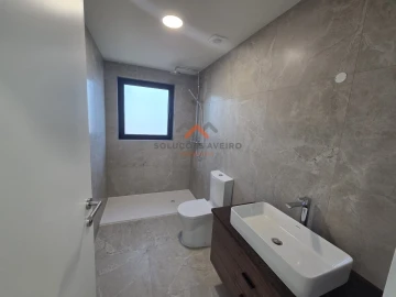 Moradia T4 para Venda em Aradas