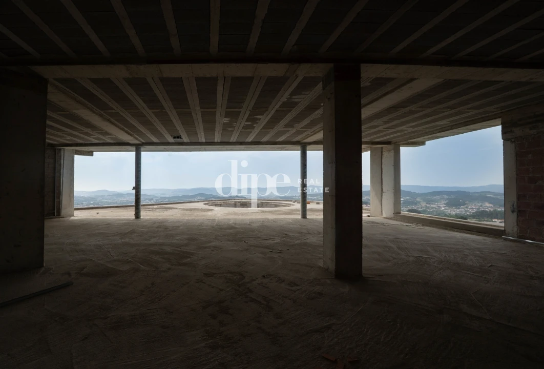 Moradia T3 para Venda em Mesão Frio Foto 28