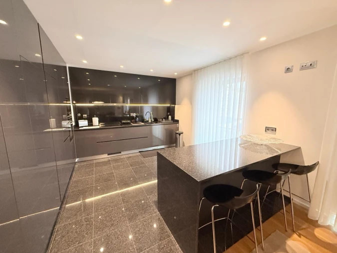 Apartamento T3 para Venda em São Martinho Foto 10