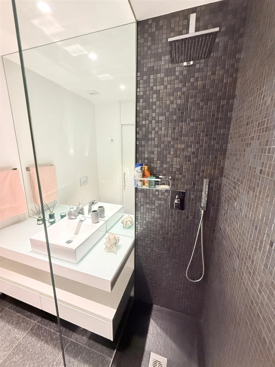 Apartamento T3 para Venda em São Martinho Foto 33