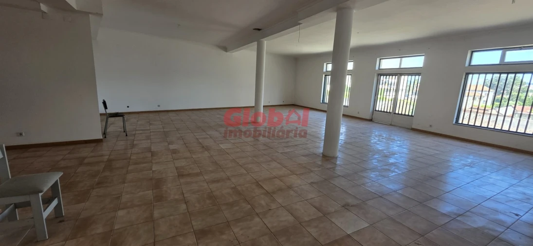 Loja para Venda em Viseu Foto 2