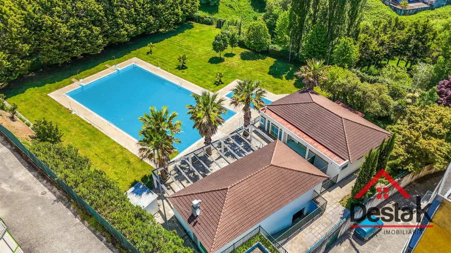 Negócio para Venda em Satão Foto 1