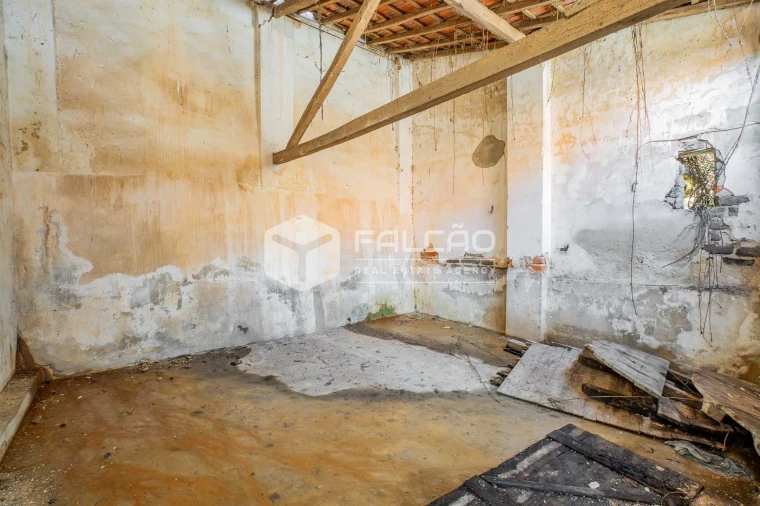 Moradia T0 para Venda em Raposa Foto 31