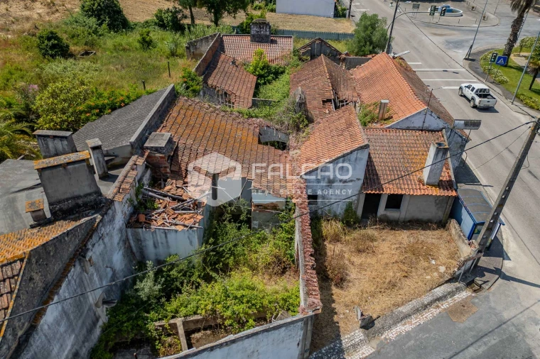 Moradia T0 para Venda em Raposa Foto 6