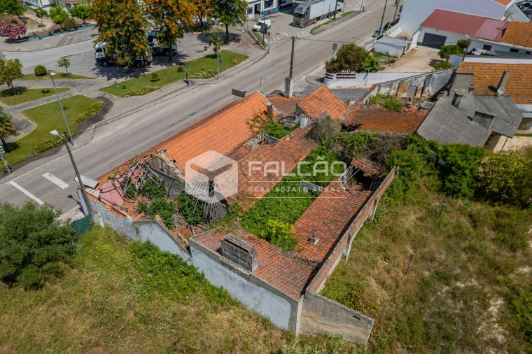 Moradia T0 para Venda em Raposa Foto 3