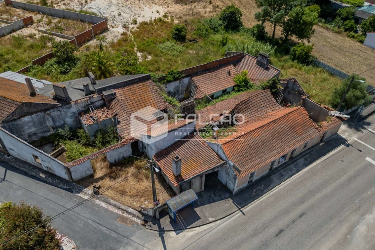 Moradia T0 para Venda em Raposa Foto 2