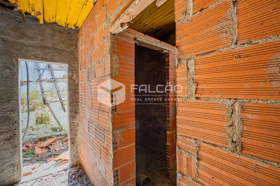 Moradia T0 para Venda em Raposa Foto 32