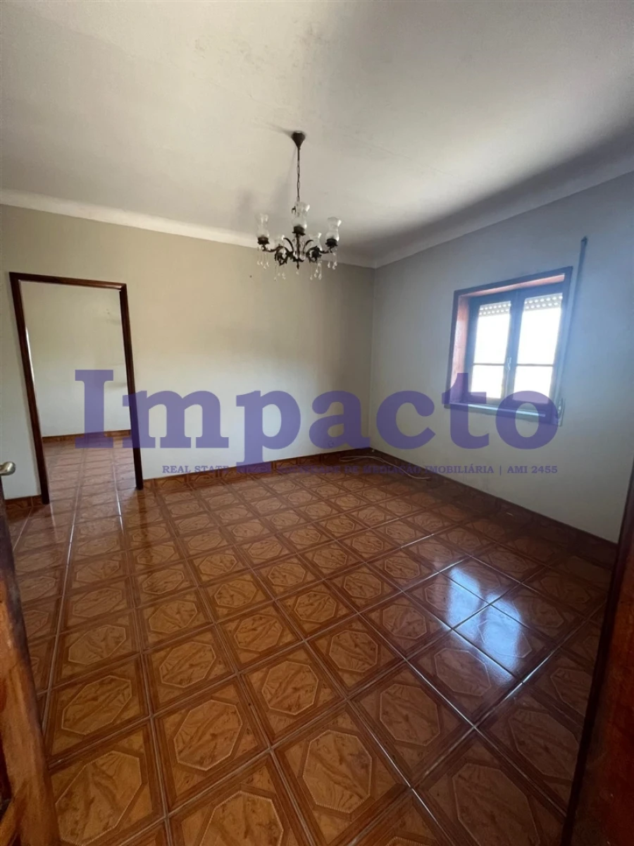 Moradia T3 para Venda em Vila de Cucujães Foto 8