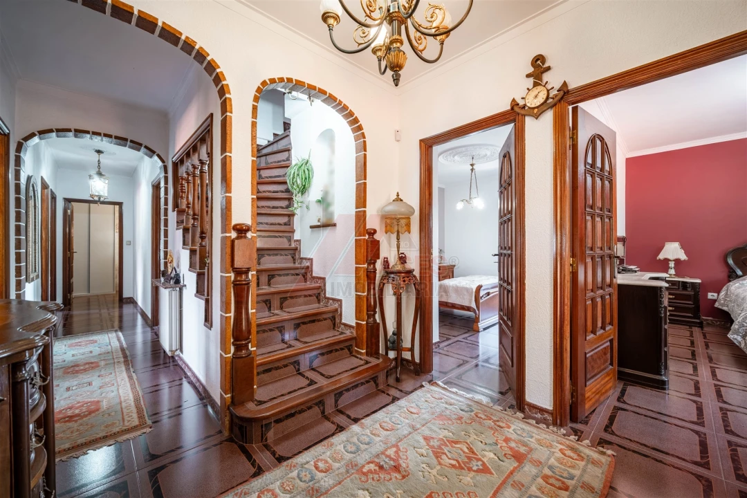 Moradia T10 para Venda em Travassos Foto 20