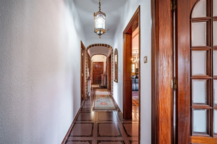 Moradia T10 para Venda em Travassos Foto 19