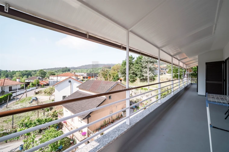 Moradia T10 para Venda em Travassos Foto 25