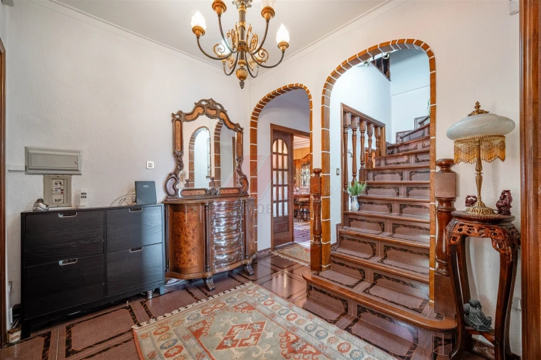 Moradia T10 para Venda em Travassos Foto 21