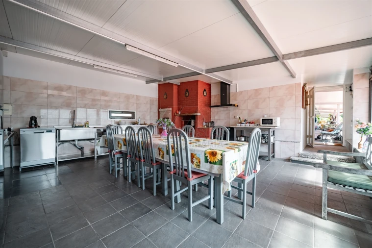 Moradia T10 para Venda em Travassos Foto 30