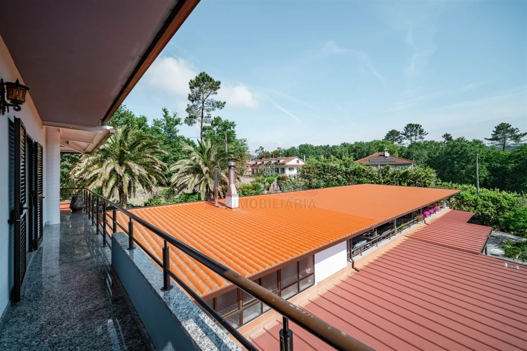 Moradia T10 para Venda em Travassos Foto 17