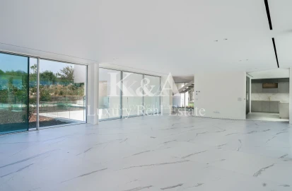 Moradia T6 para Venda em Almancil