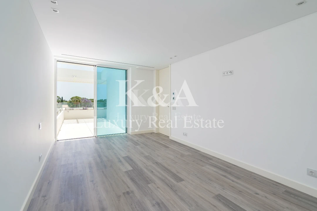 Moradia T6 para Venda em Almancil Foto 14