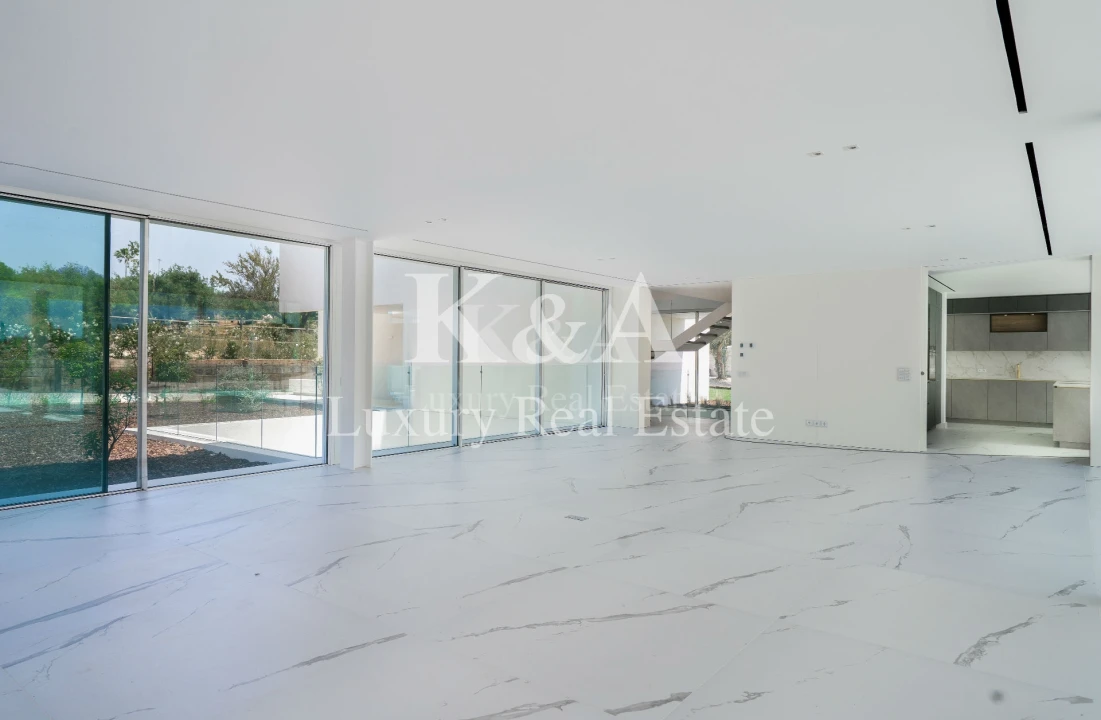 Moradia T6 para Venda em Almancil Foto 11