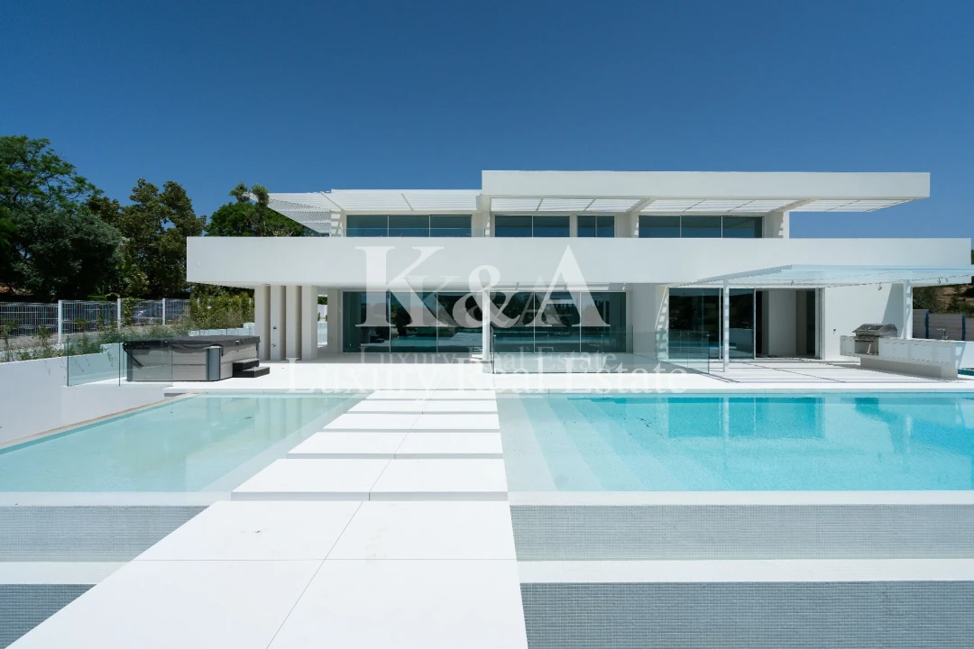 Moradia T6 para Venda em Almancil Foto 1