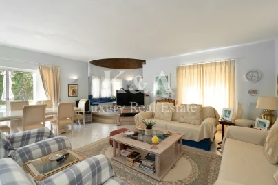 Moradia T4 para Venda em Almancil