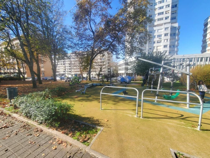 Apartamento T3 para Arrendamento em Ramalde Foto 20