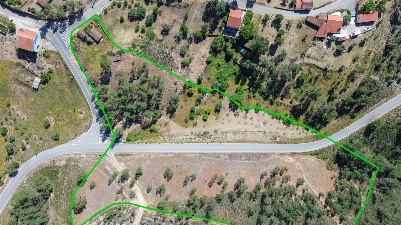 Quinta T0 para Venda em Fratel Foto 4