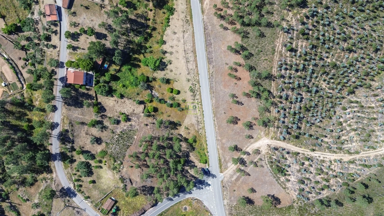 Quinta T0 para Venda em Fratel Foto 5