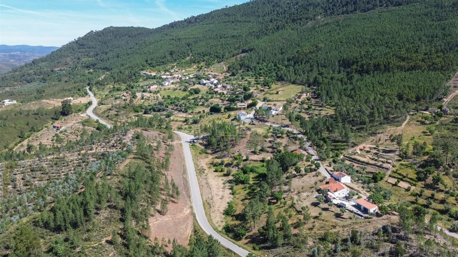 Quinta T0 para Venda em Fratel Foto 11