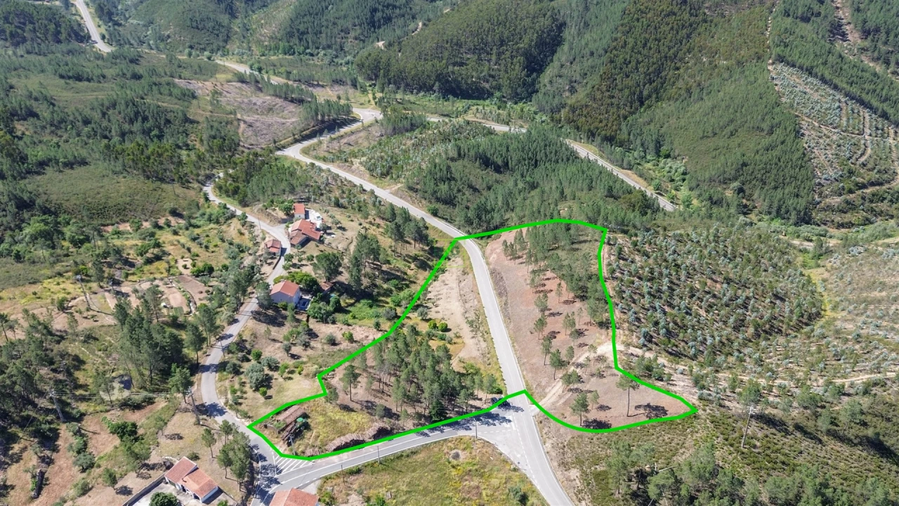 Quinta T0 para Venda em Fratel Foto 8