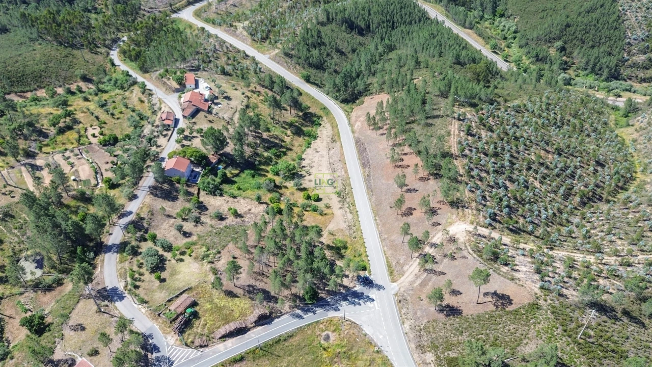 Quinta T0 para Venda em Fratel Foto 9