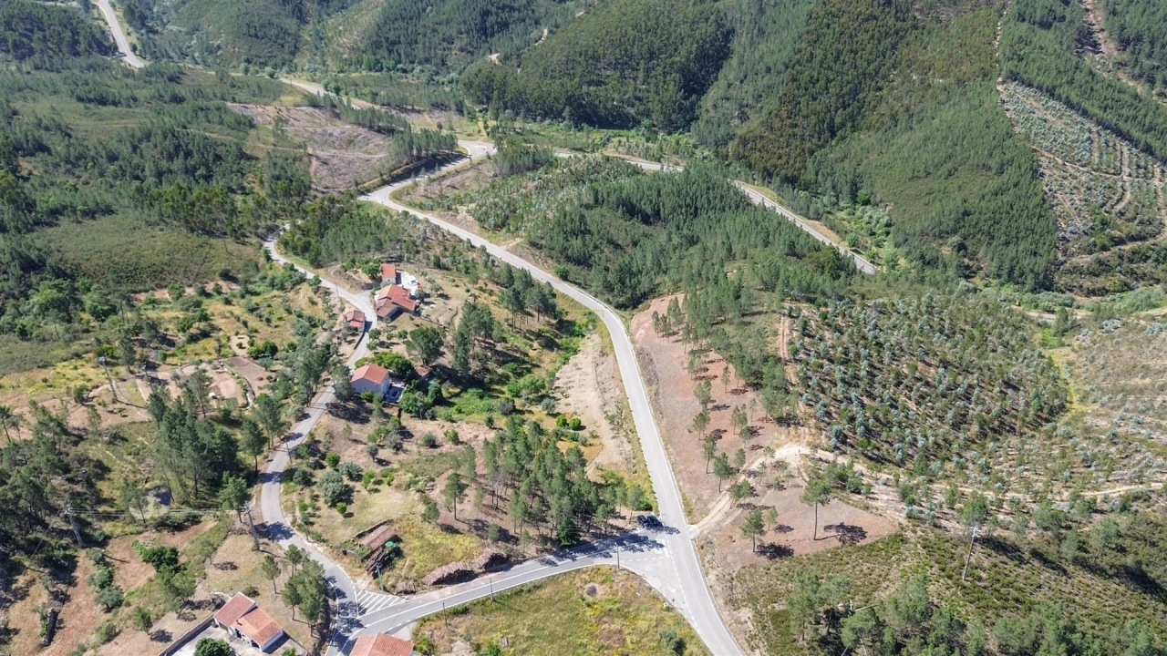 Quinta T0 para Venda em Fratel Foto 7