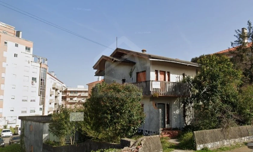 Moradia T4 para Venda em Albergaria-A-Velha e Valmaior Foto 1