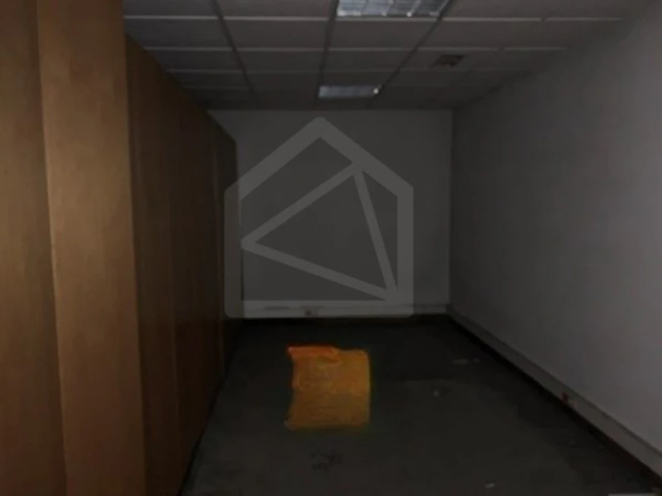 Loja para Venda em Paços de Brandão Foto 5