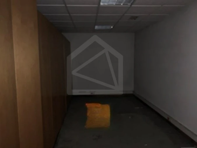 Loja para Venda em Paços de Brandão Foto 5