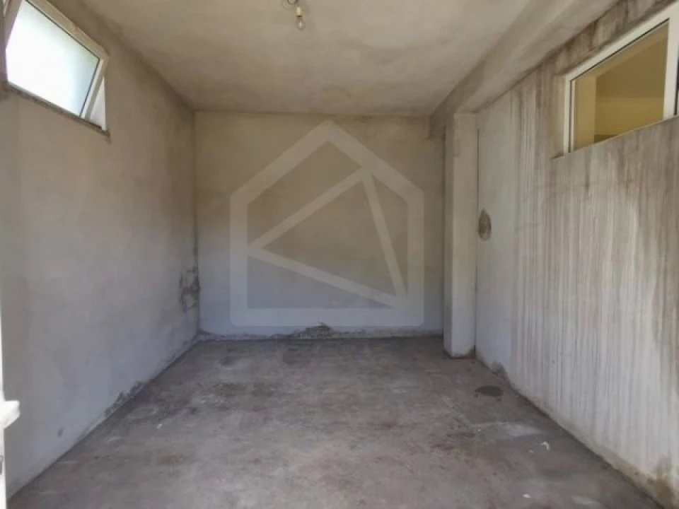 Armazém para Venda em Préstimo e Macieira de Alcoba Foto 14