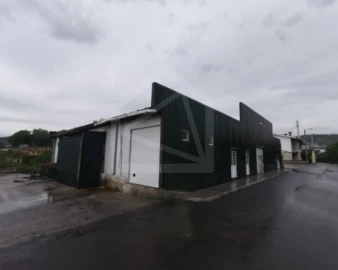 Armazém para Venda em Préstimo e Macieira de Alcoba