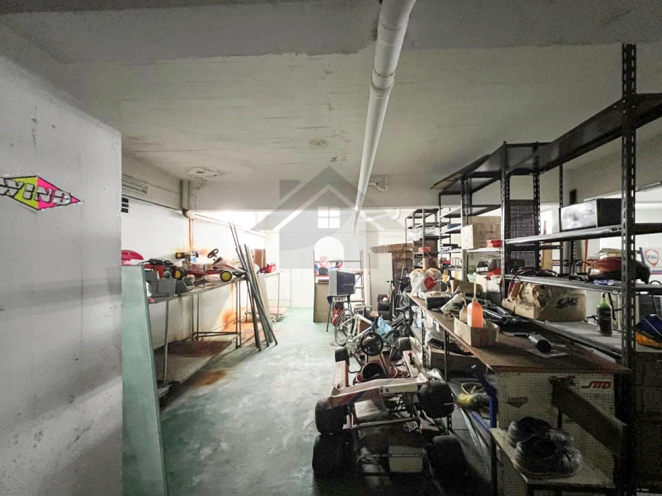 Garagem para Venda em Portimão Foto 14