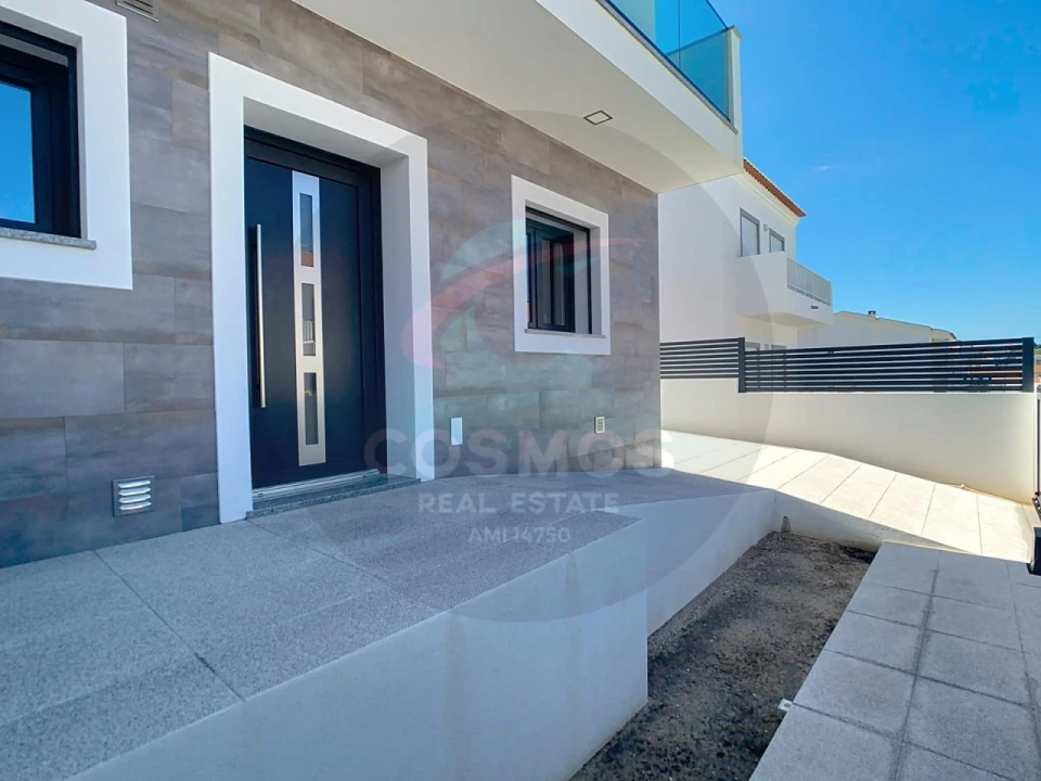 Moradia T3 para Venda em Aljezur Foto 1