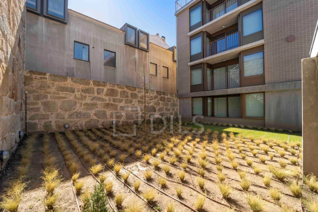 Apartamento T2 para Venda em Cedofeita, Santo Ildefonso, Sé, Miragaia, São Nicolau e Vitória Foto 27
