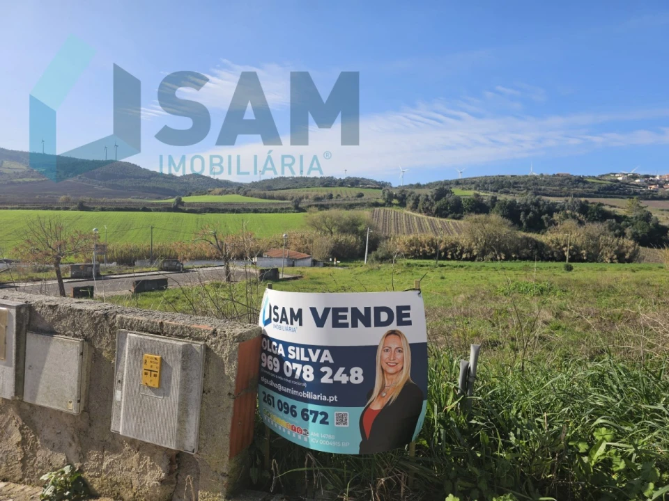 Terreno para Venda em Dois Portos e Runa Foto 1