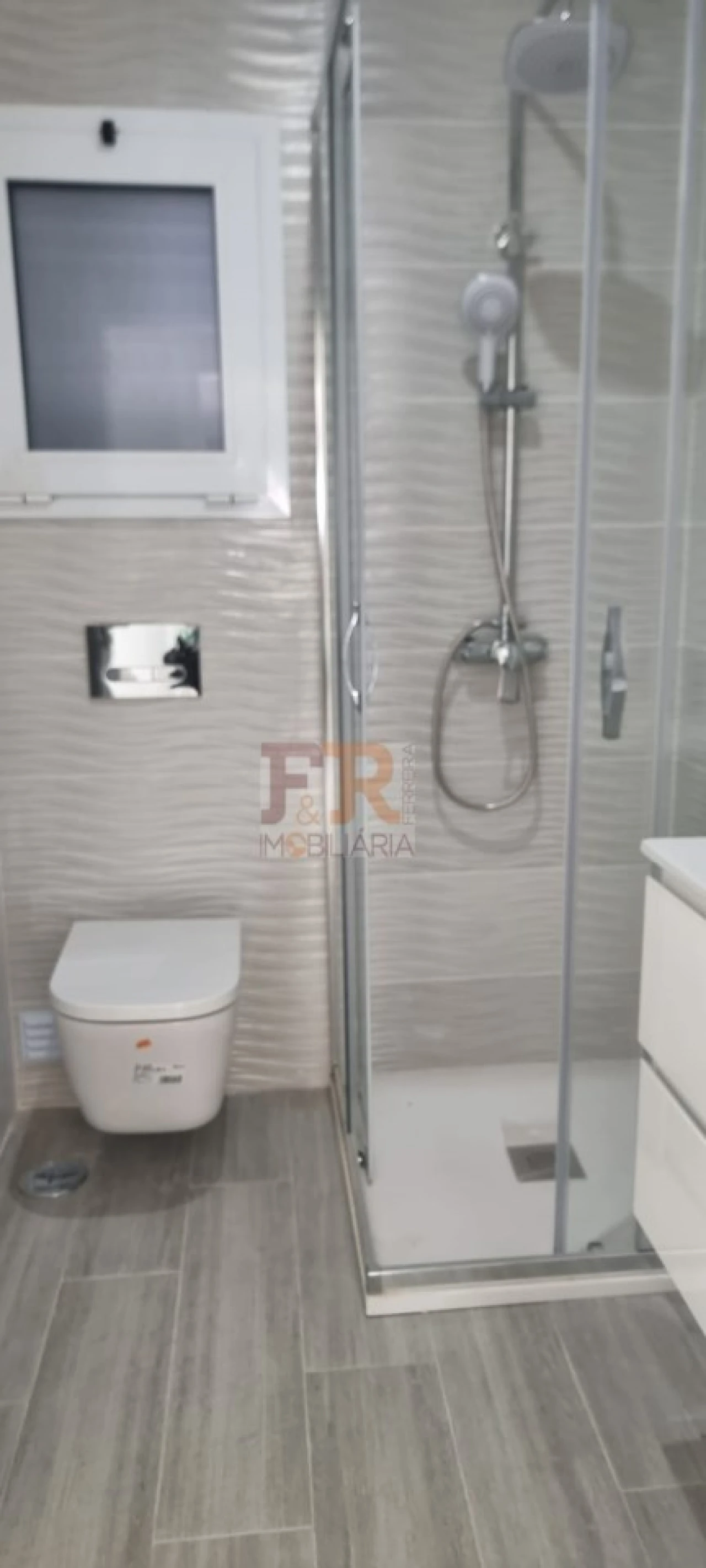 Moradia T4 para Venda em Fernao Ferro Foto 24