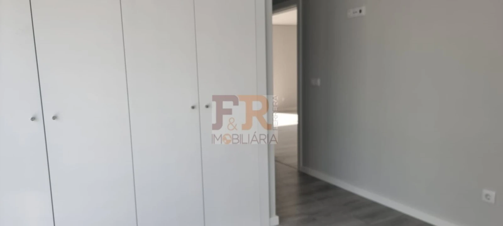 Moradia T4 para Venda em Fernao Ferro Foto 26